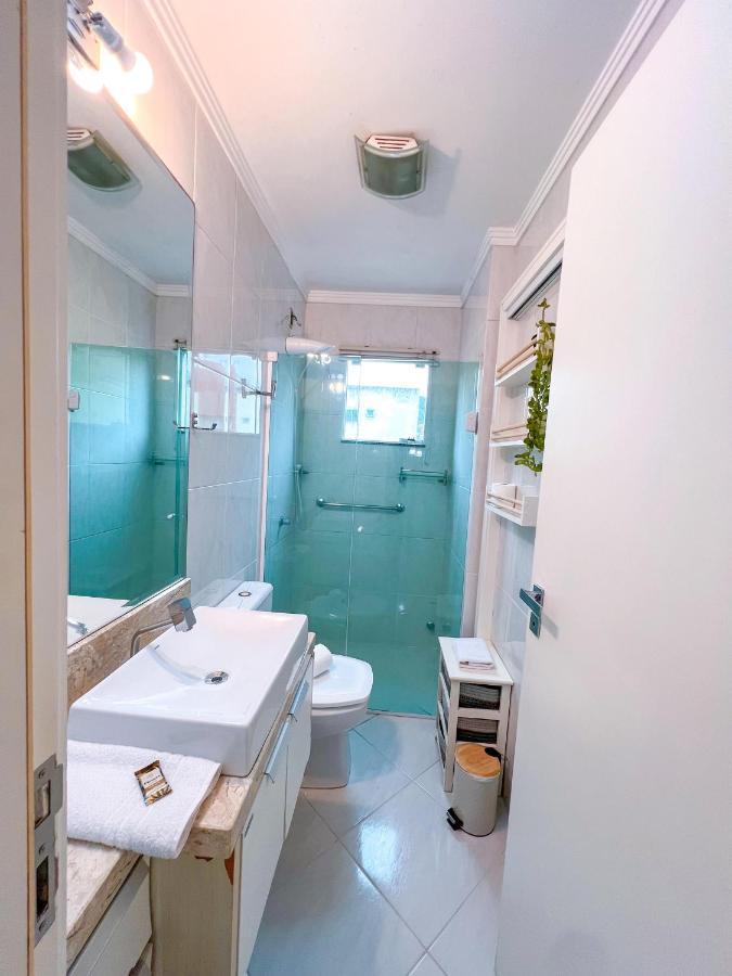 Hospede-Se Com Paola Nesse Lindo Apartamento Completo Com Garagem E Localizacao Estrategica Balneário Camboriú المظهر الخارجي الصورة